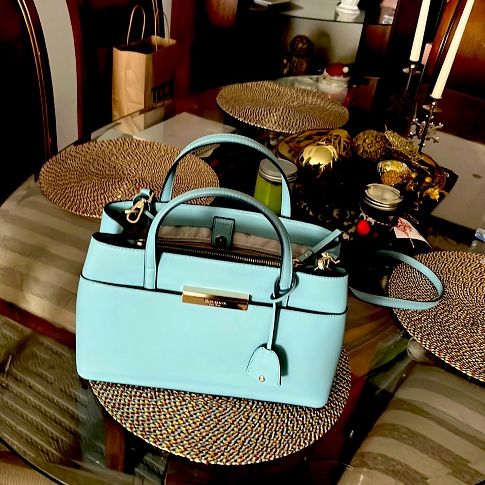 Kate spade powder blue satchel only used 1 time like new